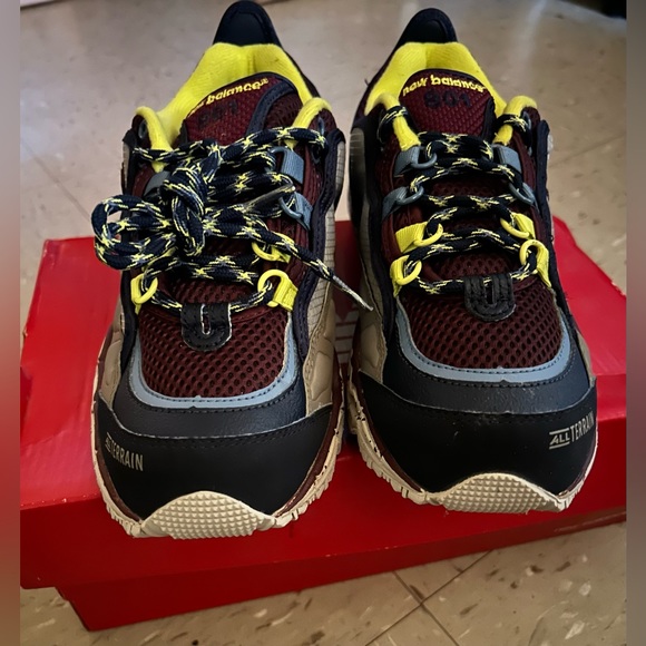 New Balance 801 - Picture 2 of 3